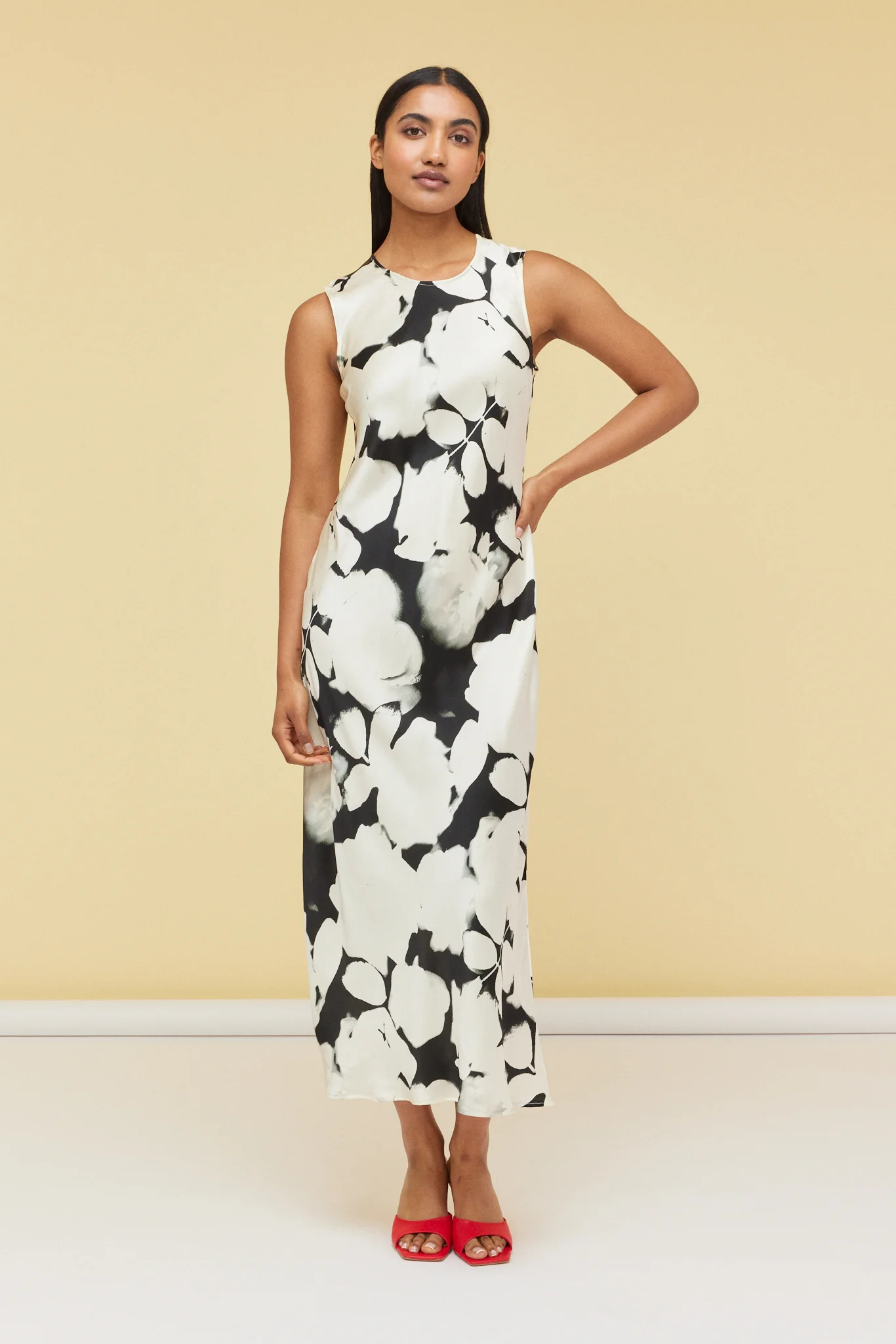 SILK BIAS DRESS - THANK YOU ROSES - Hercitys