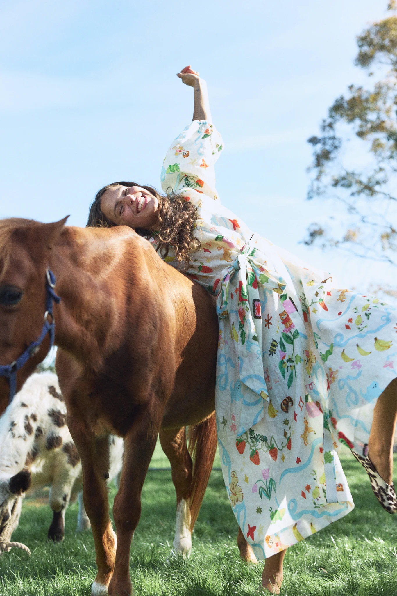 KEEPSAKE DRESS - STORY BOOK CREAM - Hercitys