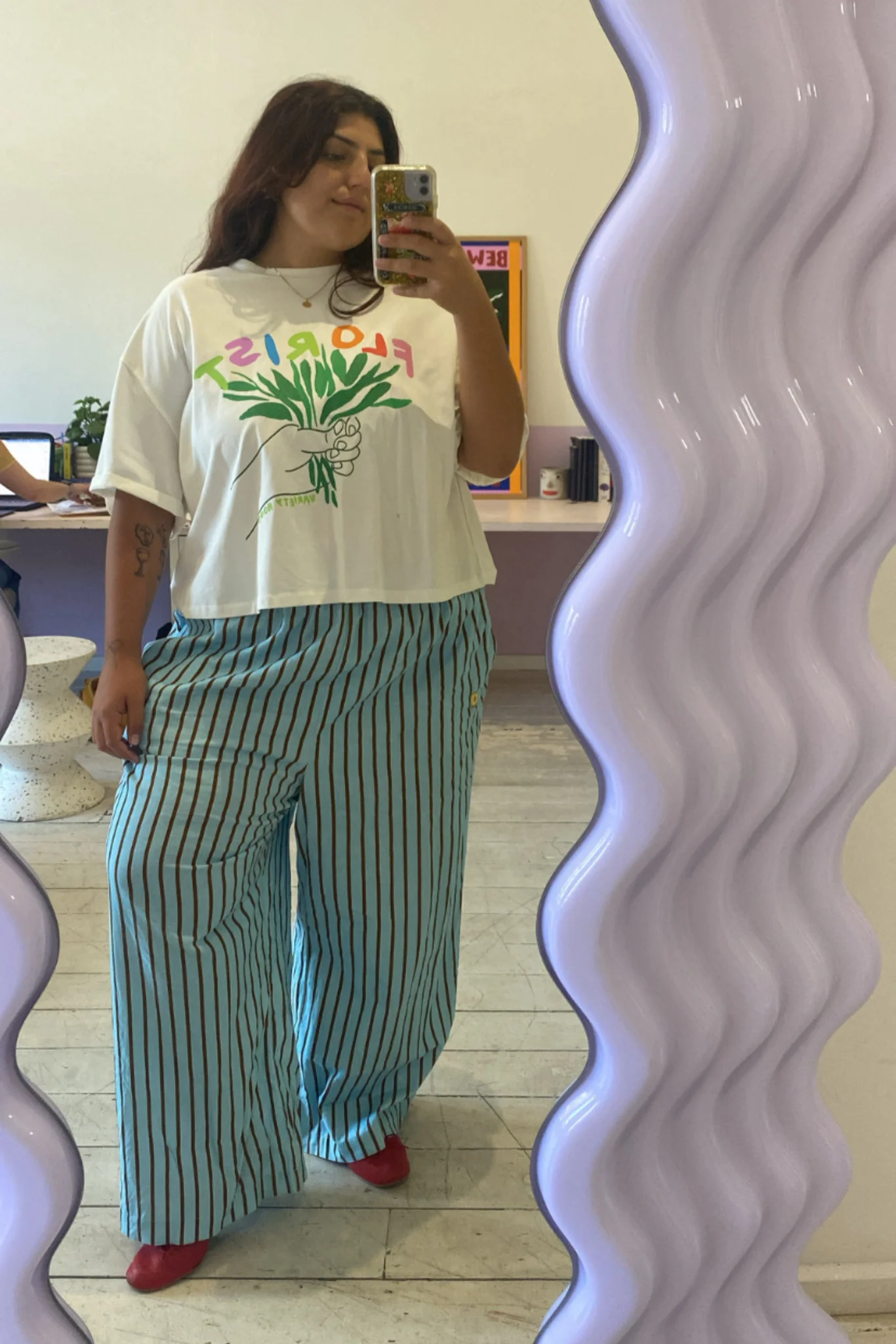 WEEKEND TEE - FLORIST - Hercitys