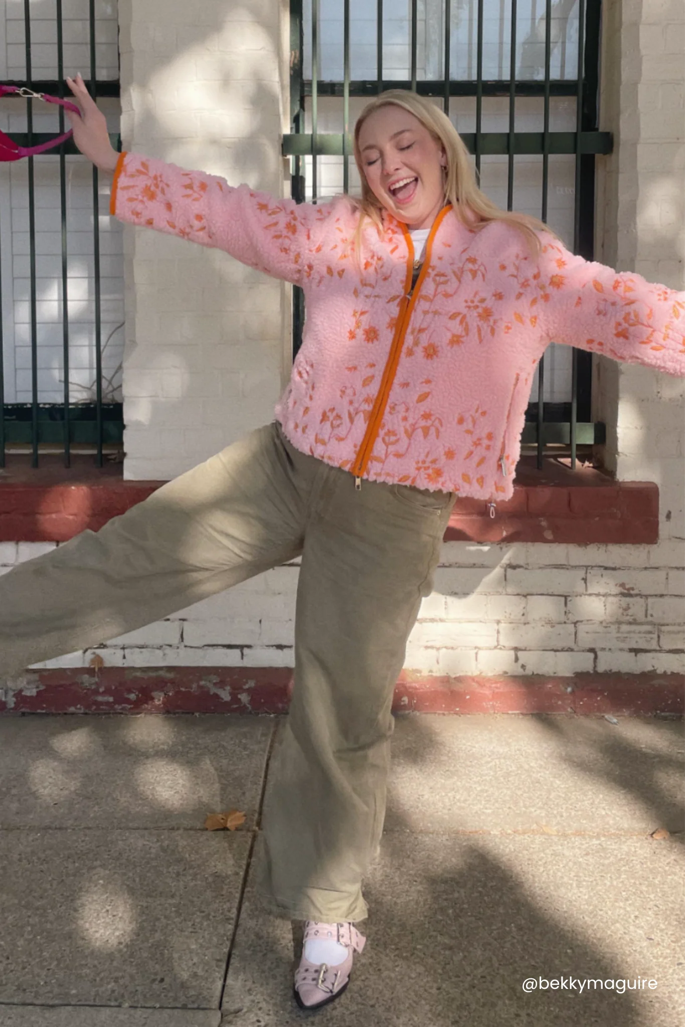 EMBROIDERED FLEECE JACKET - BLUSH GARDEN - Hercitys